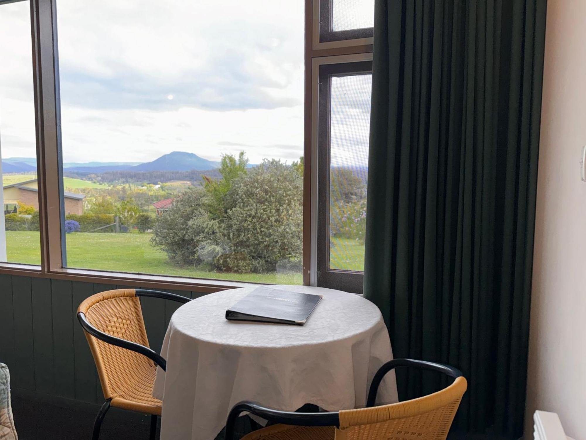 Mountain View Country Inn Deloraine Exteriör bild